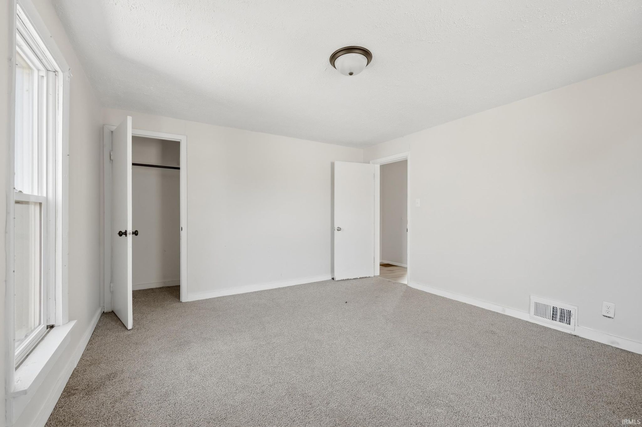 Image of 1829 Hoagland Avenue