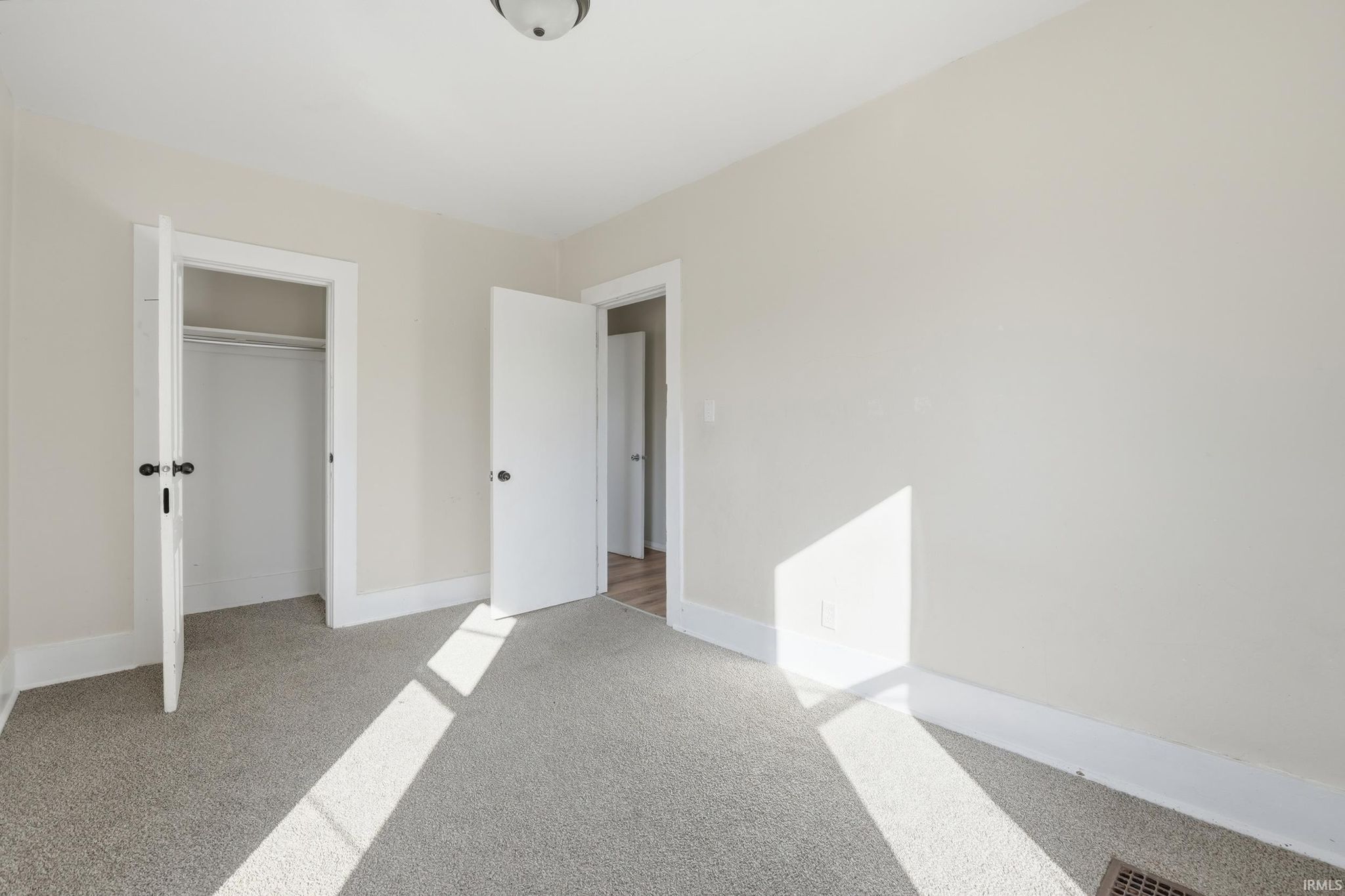 Image of 1829 Hoagland Avenue