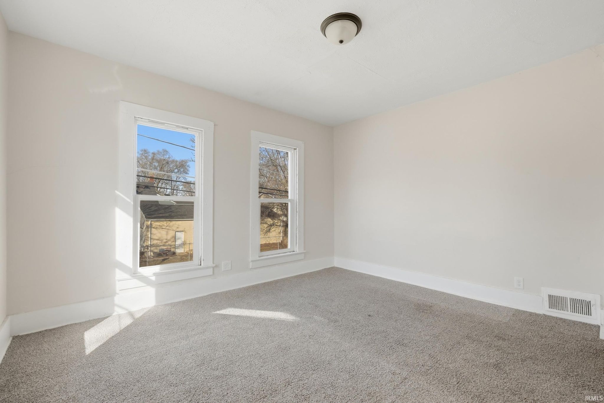 Image of 1829 Hoagland Avenue