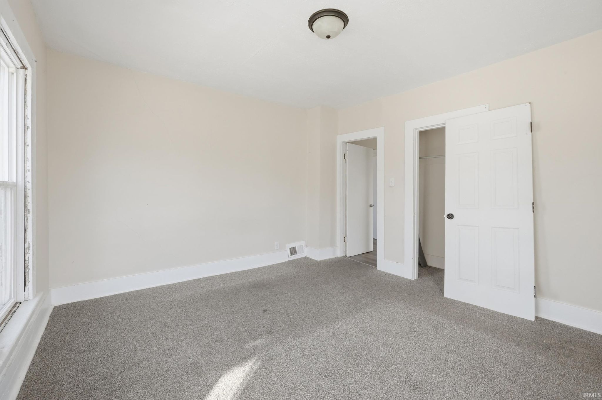 Image of 1829 Hoagland Avenue